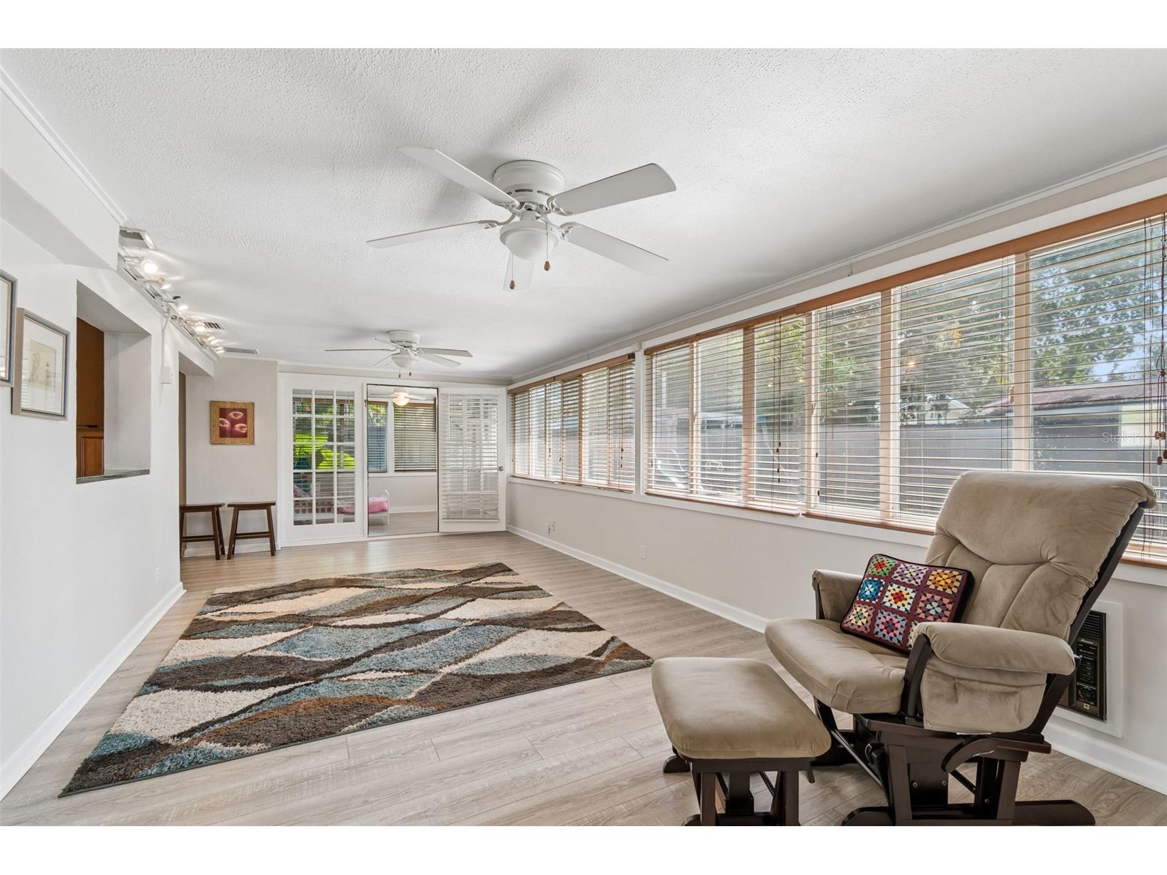 546 Gershwin Drive Largo FL 33771 TB8505797 image30