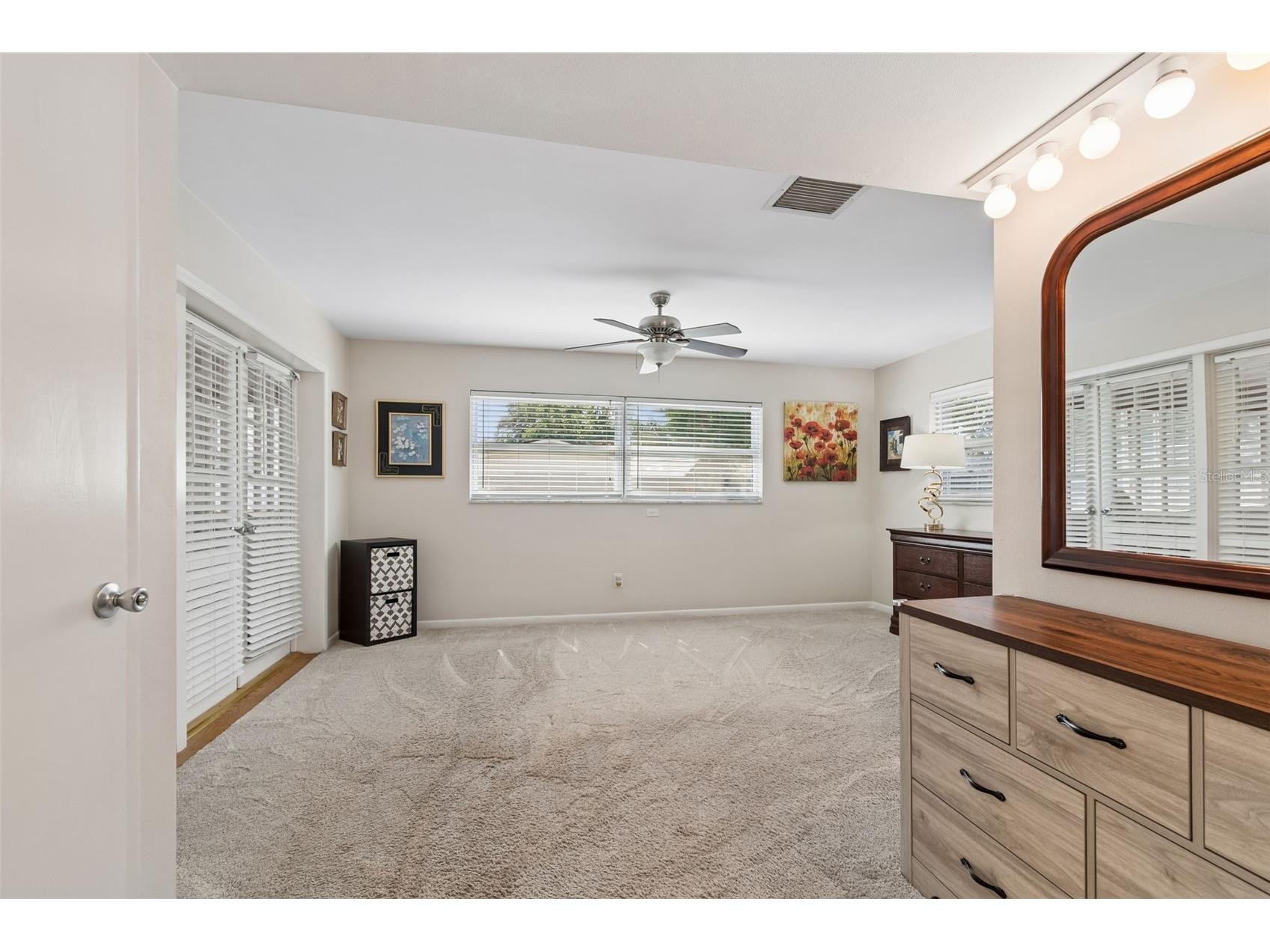 546 Gershwin Drive Largo FL 33771 TB8505797 image36