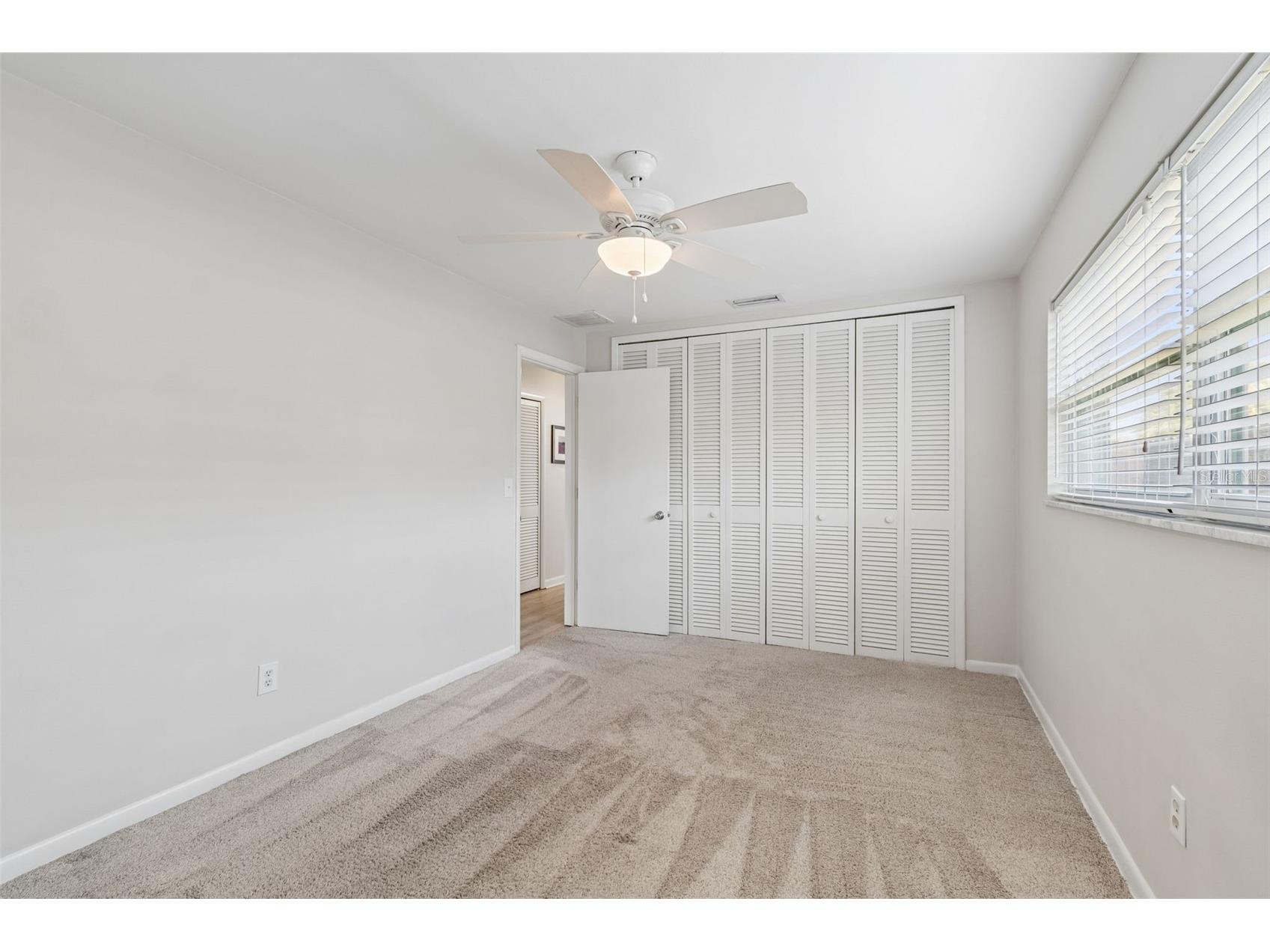 546 Gershwin Drive Largo FL 33771 TB8505797 image55