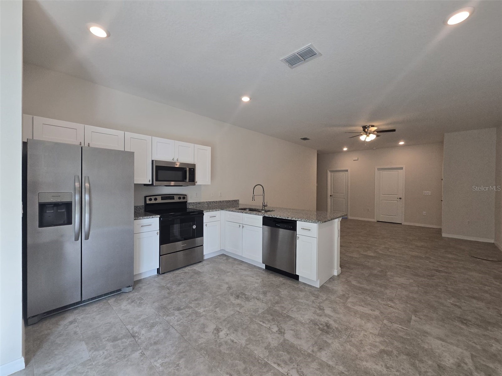 546 Imperial Pl Kissimmee FL 34758 O6389245 image3