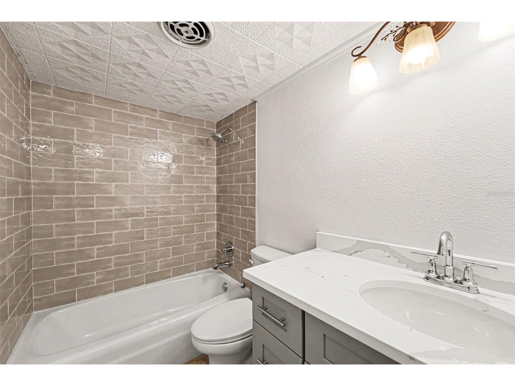 546 Plaza Seville Court #85 Treasure Island FL 33706 TB8503889 image12