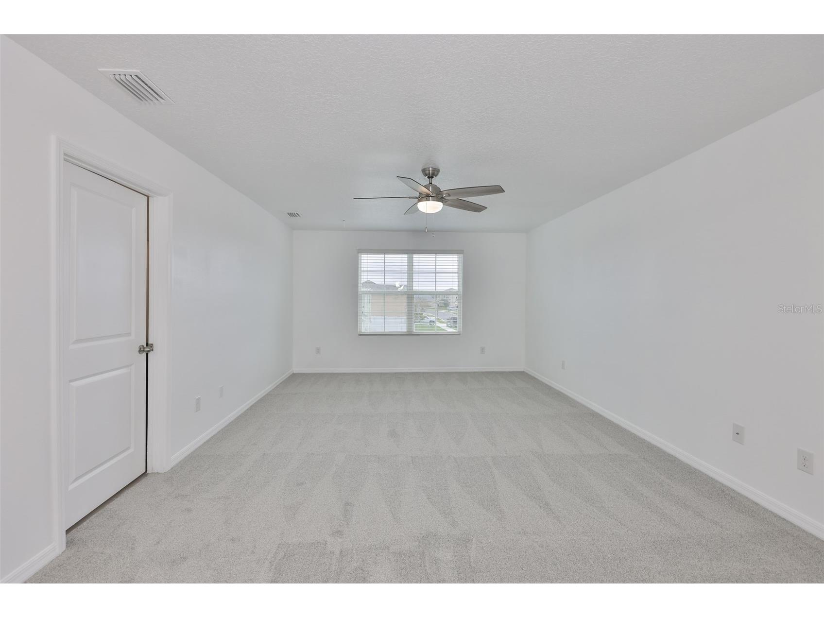 5461 Magdalene Way Zephyrhills FL 33541 TB8490515 image25