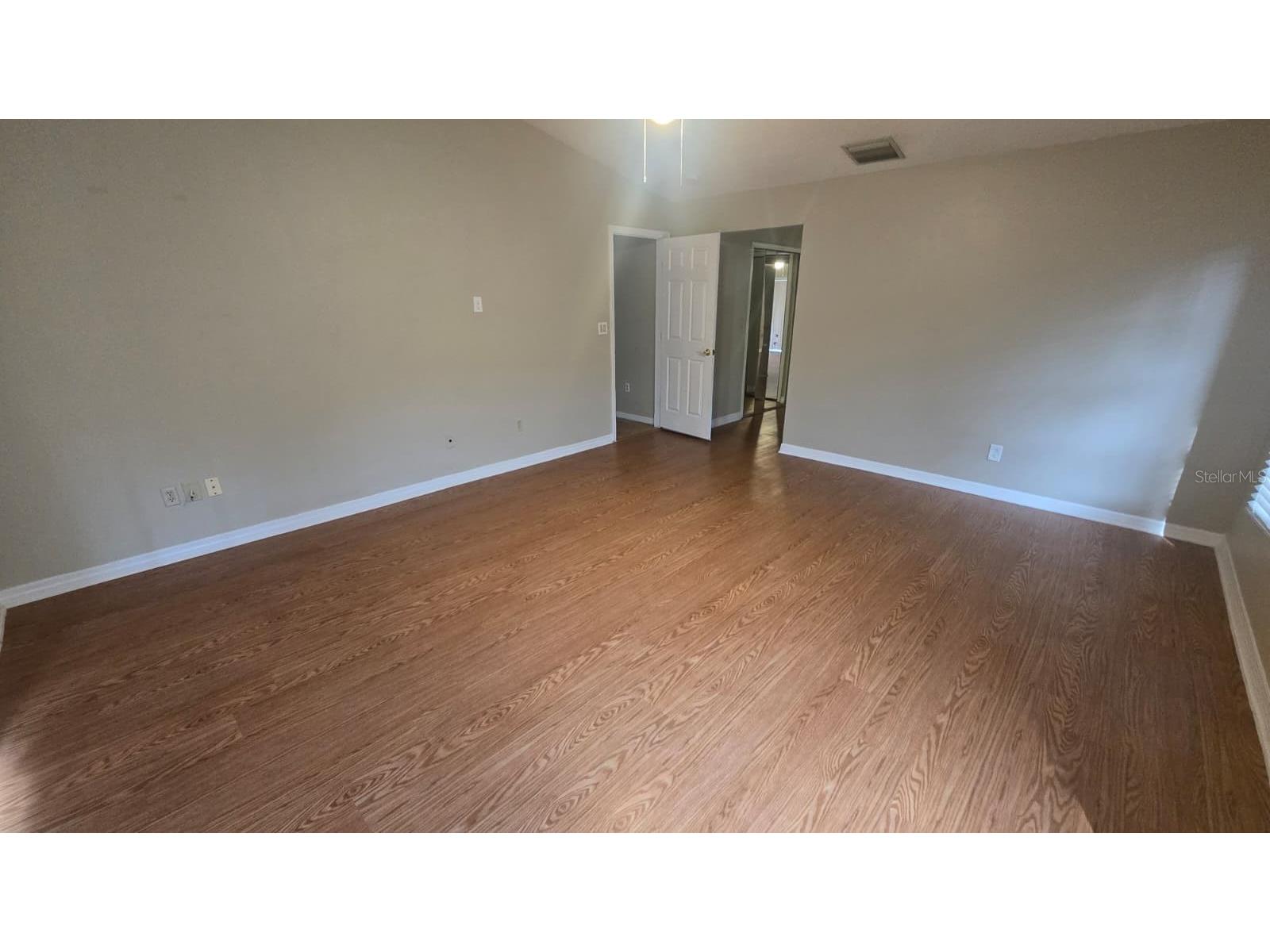 5461 Oakridge Drive Palm Harbor FL 34685 TB8526582 image5