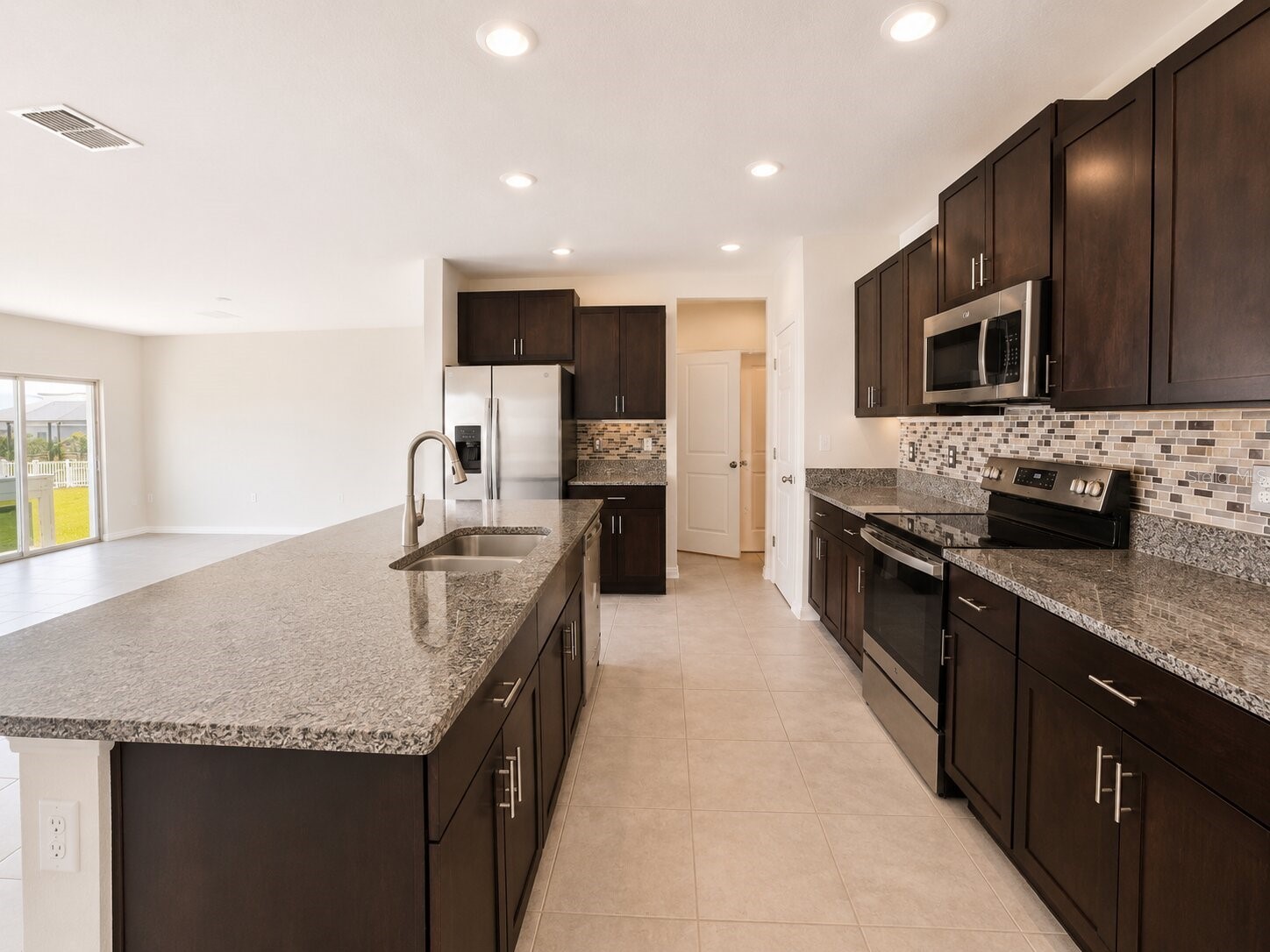 5462 Grays Harbor Court Wimauma FL 33598 TB8508252 image8
