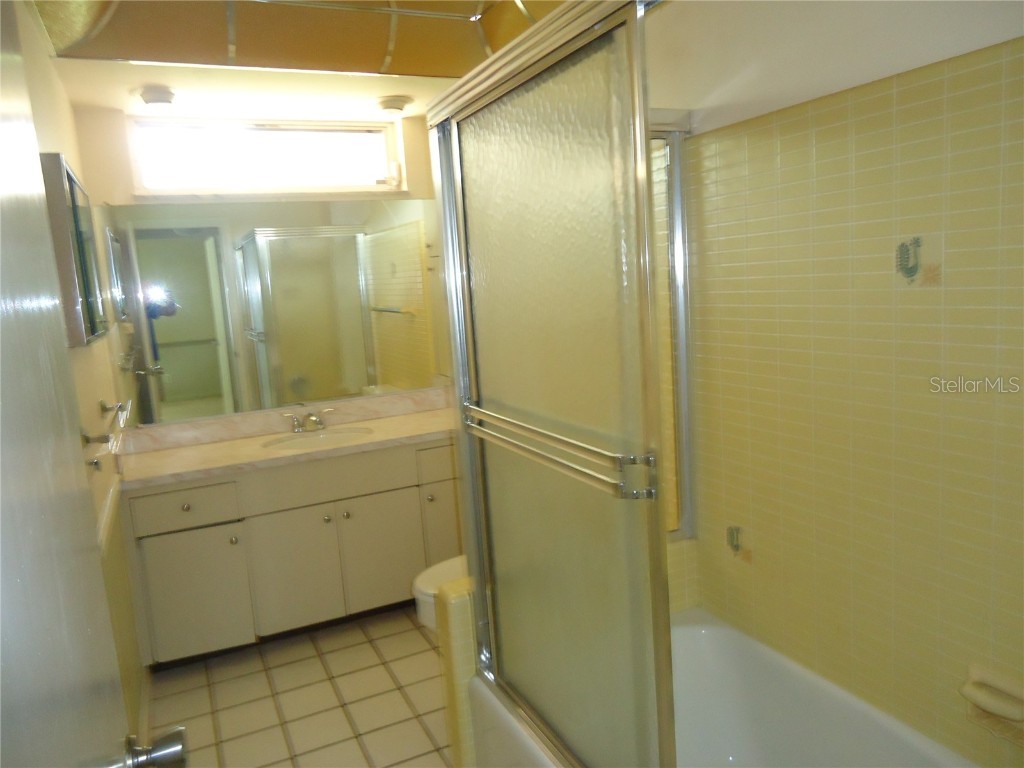 5463 4th Avenue N Saint Petersburg FL 33710 TB8414502 image10