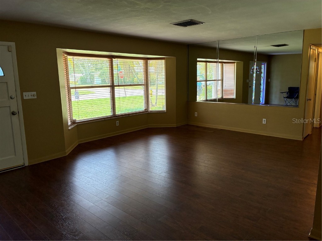 5463 4th Avenue N Saint Petersburg FL 33710 TB8414502 image5