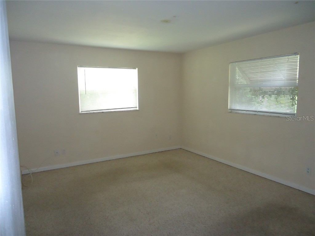 5463 4th Avenue N Saint Petersburg FL 33710 TB8414502 image8