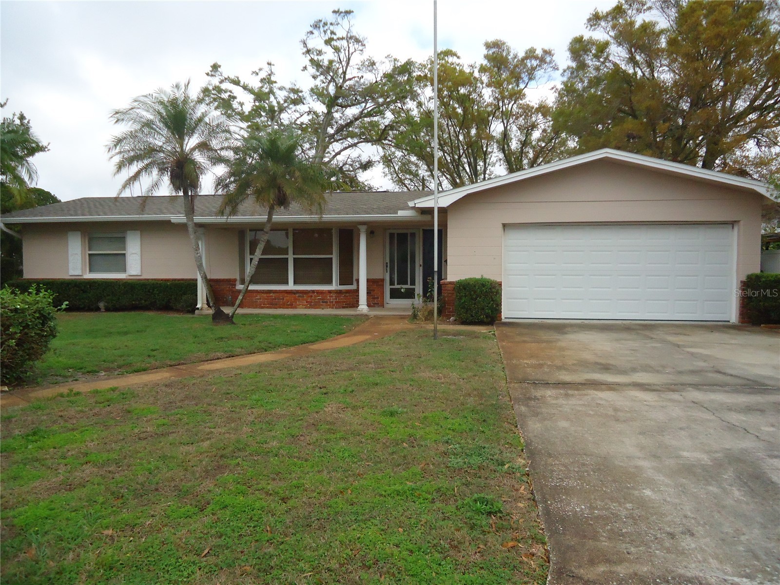 5463 4th Avenue N Saint Petersburg FL 33710 TB8484864 image1