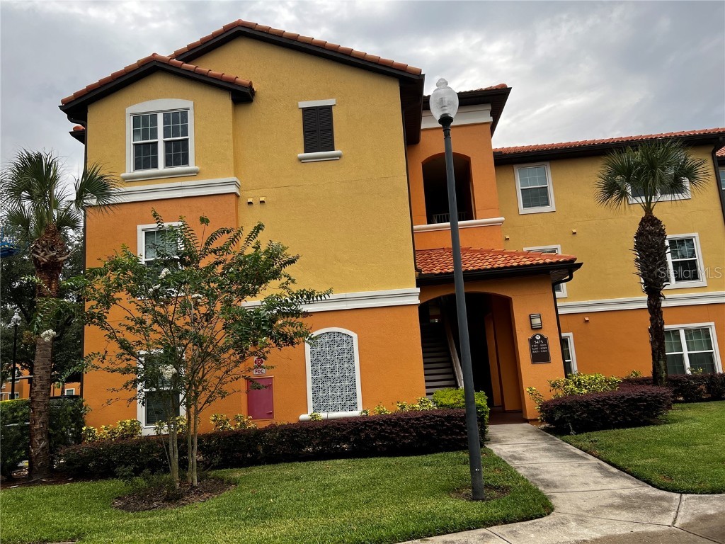 5463 Vineland Road #5302 Orlando FL 32811 O6100885 image1