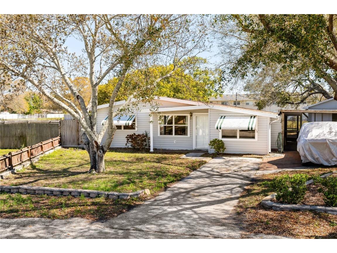 5465 70th Way N Saint Petersburg FL 33709 U8232046 image1