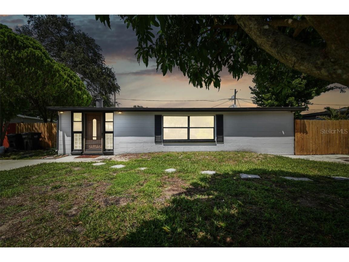 5467 56th Avenue N Saint Petersburg FL 33709 U8211537 image1