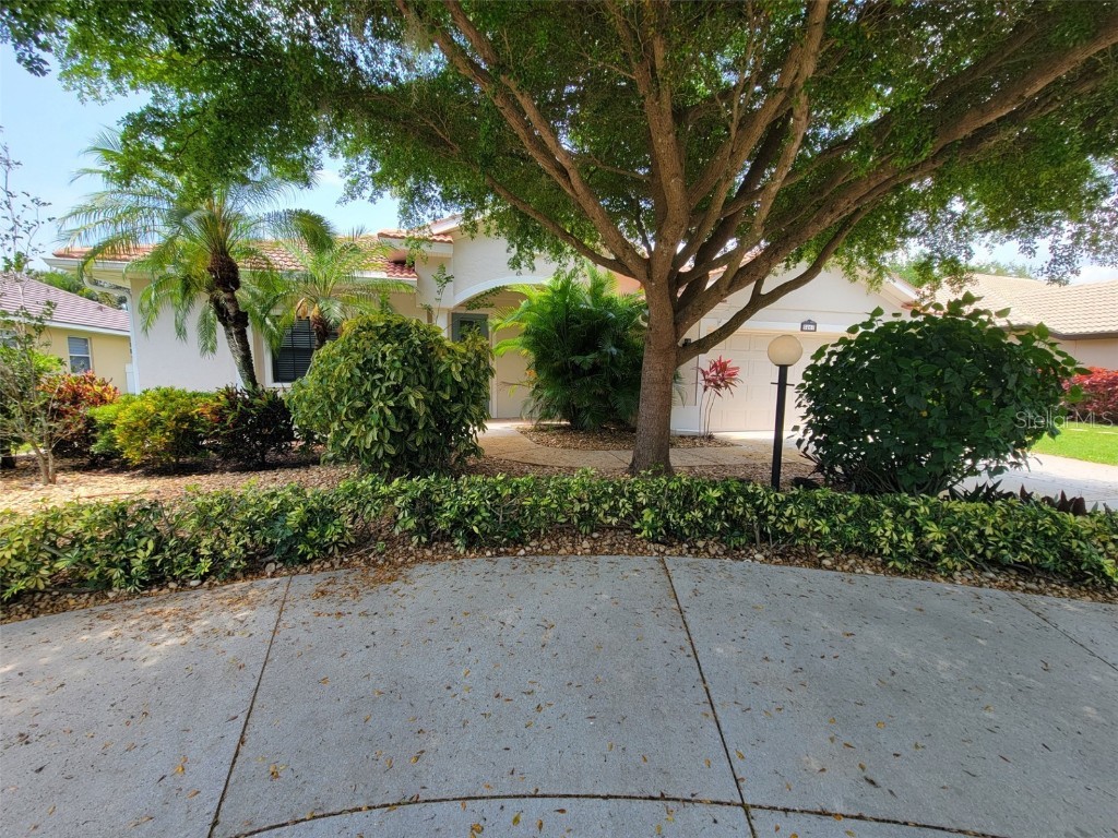 5467 Oak Crest Boulevard Sarasota FL 34233 A4609848 image1