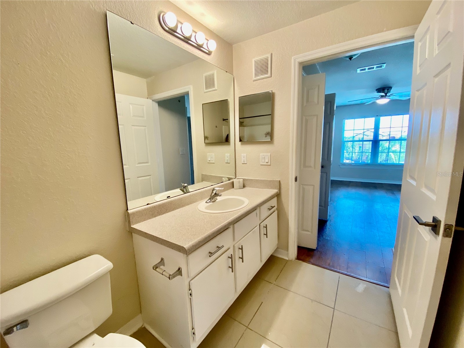 5467 Vineland Road #6301 Orlando FL 32811 O6422497 image25