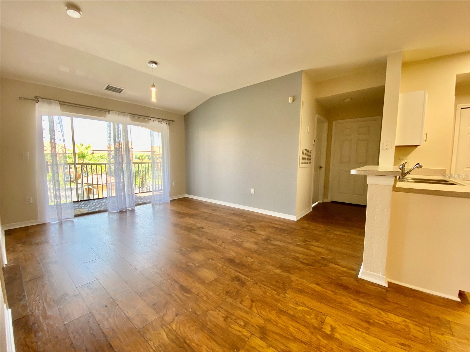5467 Vineland Road #6301 Orlando FL 32811 O6422497 image8