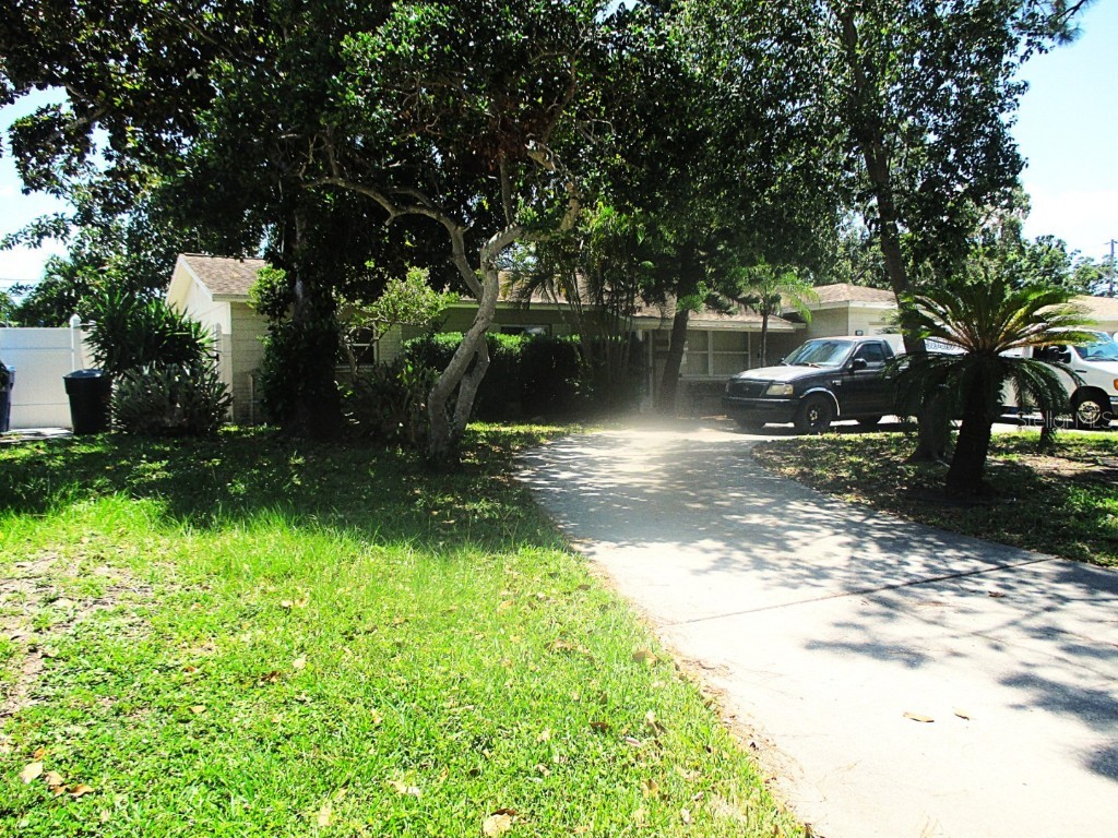 5468 26th Avenue N Saint Petersburg FL 33710 TB8396376 image1