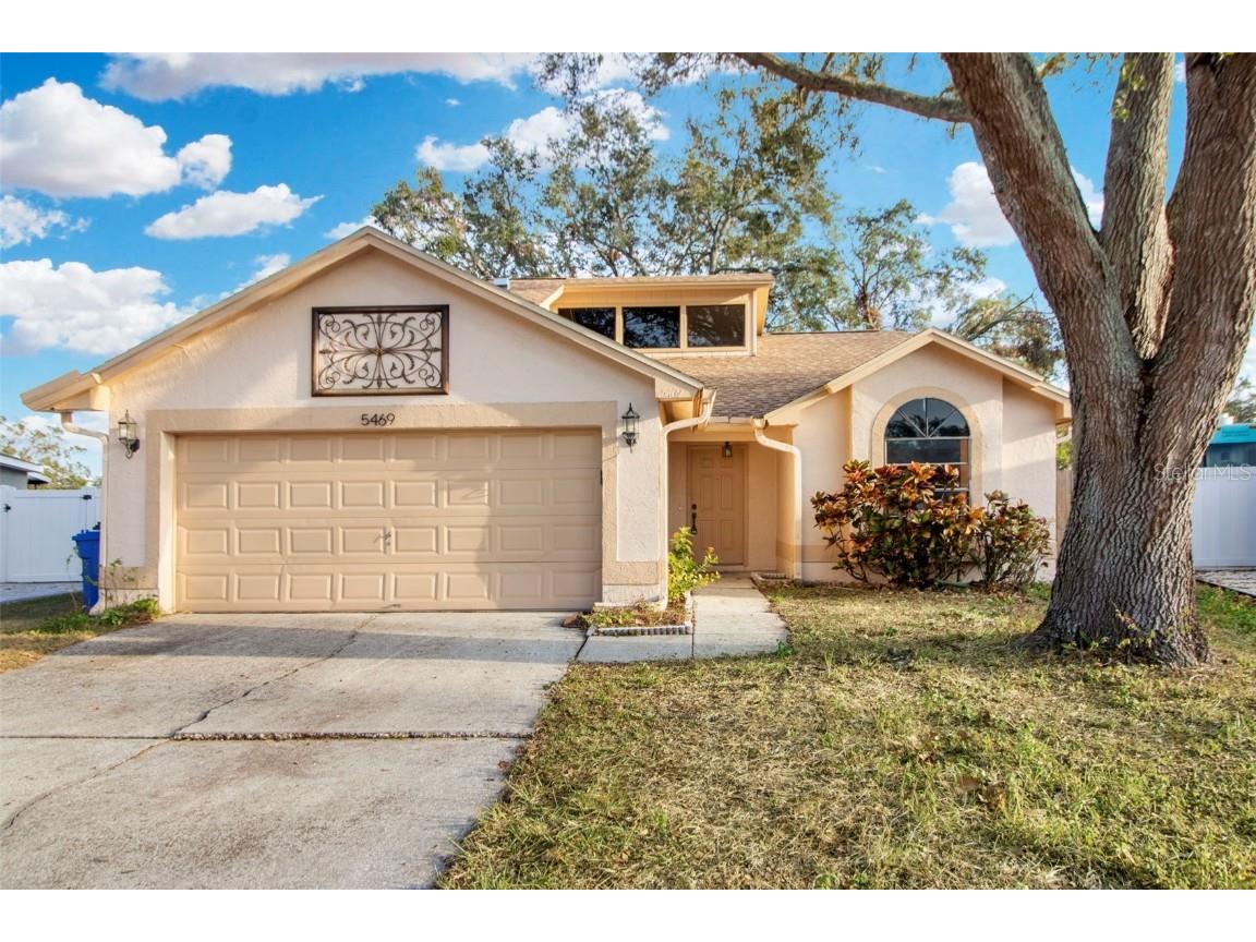 5469 Friarsway Drive Tampa FL 33624 TB8338358 image1