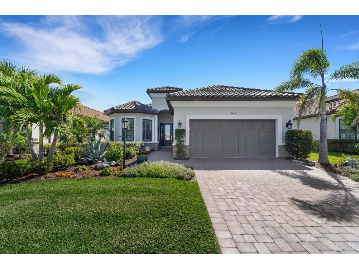 5469 Lampiasi Street Sarasota FL 34238 A4657463 image1