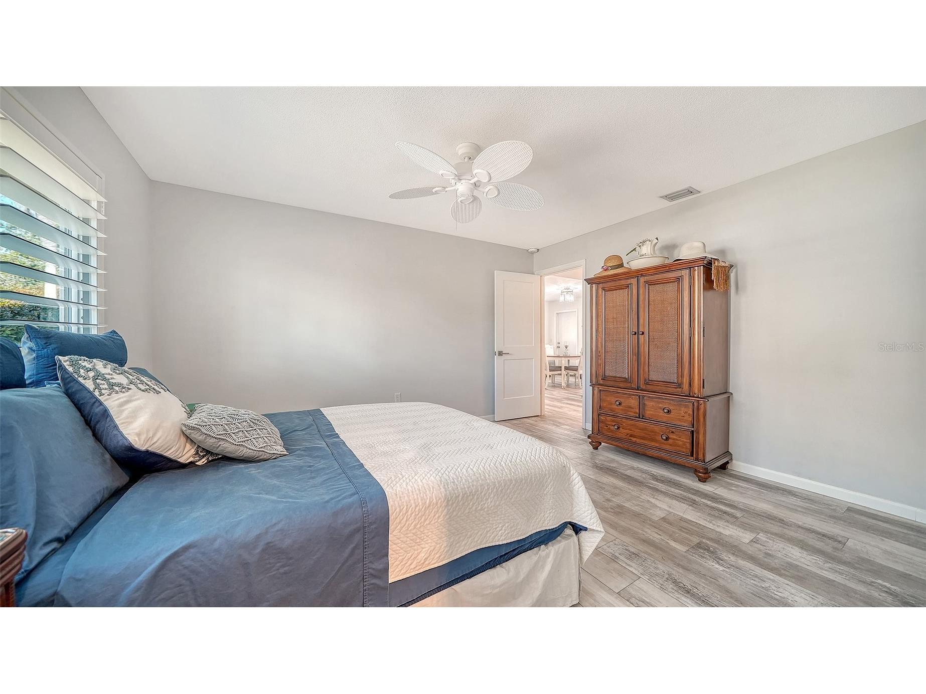 5469 Riverbluff Circle #42 Sarasota FL 34231 A4683312 image19