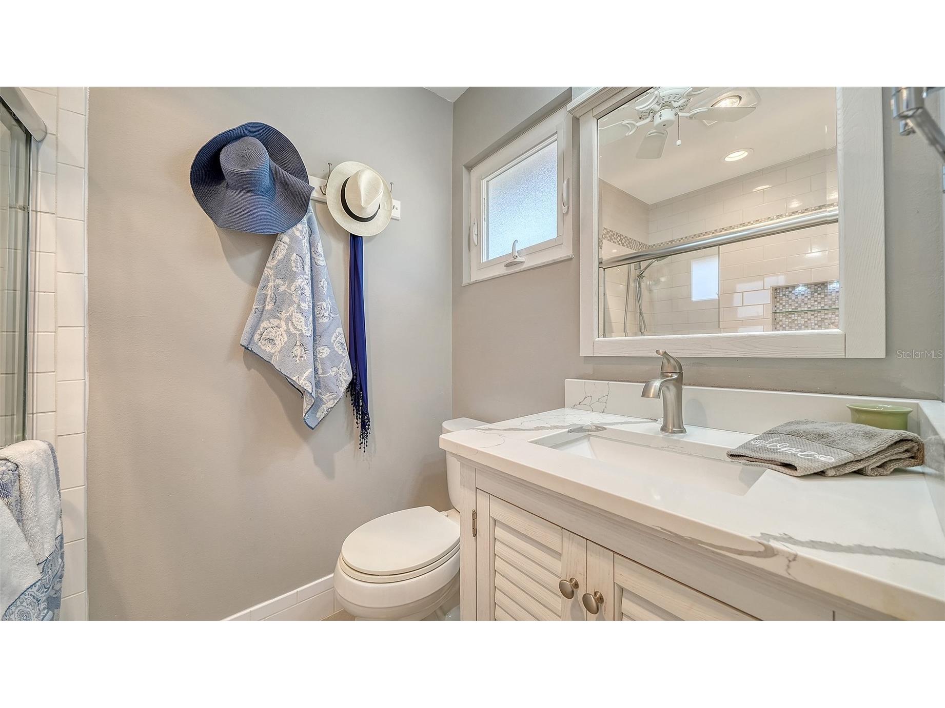 5469 Riverbluff Circle #42 Sarasota FL 34231 A4683312 image20