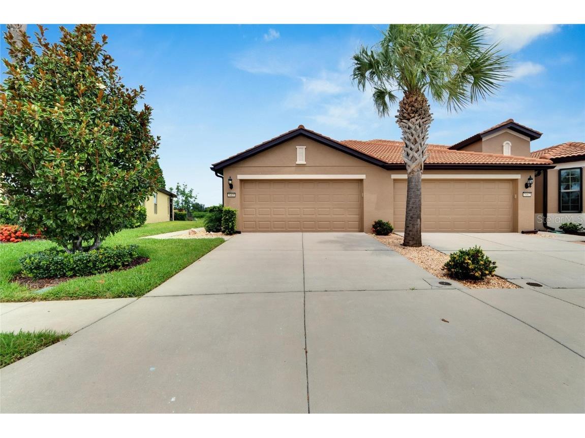 5469 Sunset Falls Drive Apollo Beach FL 33572 T3453925 image1