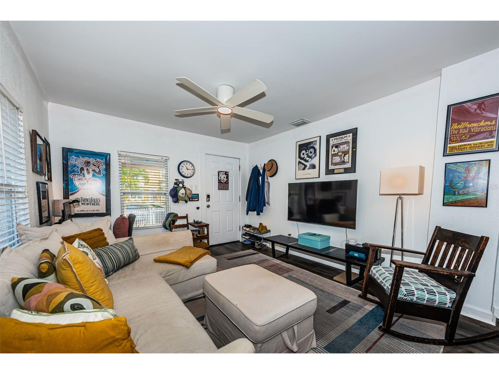 547 15th Street N Saint Petersburg FL 33705 TB8509227 image12