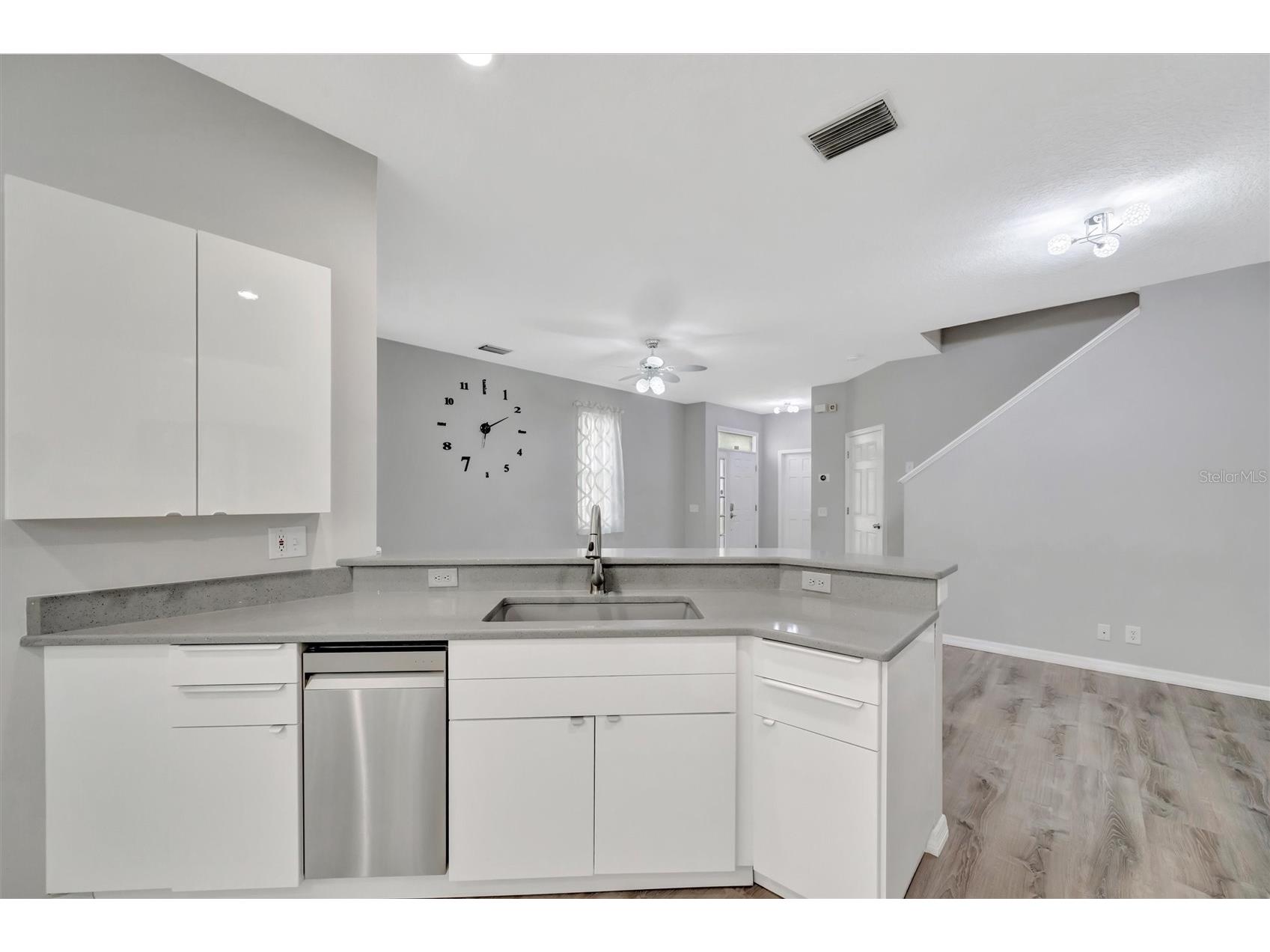 547 Black Lion Drive NE Saint Petersburg FL 33716 TB8518905 image15