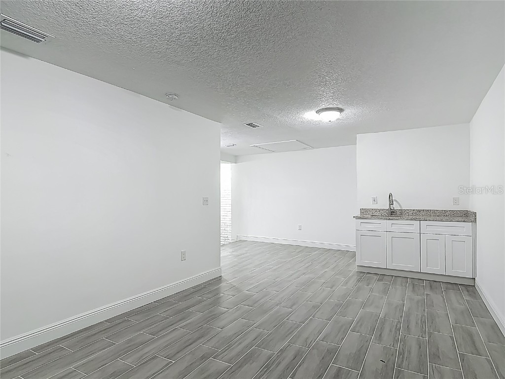 547 N Ridgewood Avenue Daytona Beach FL 32114 O6299469 image14