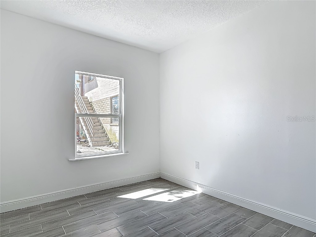 547 N Ridgewood Avenue Daytona Beach FL 32114 O6299469 image17