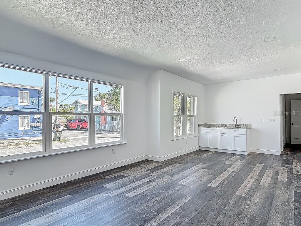 547 N Ridgewood Avenue Daytona Beach FL 32114 O6299469 image7