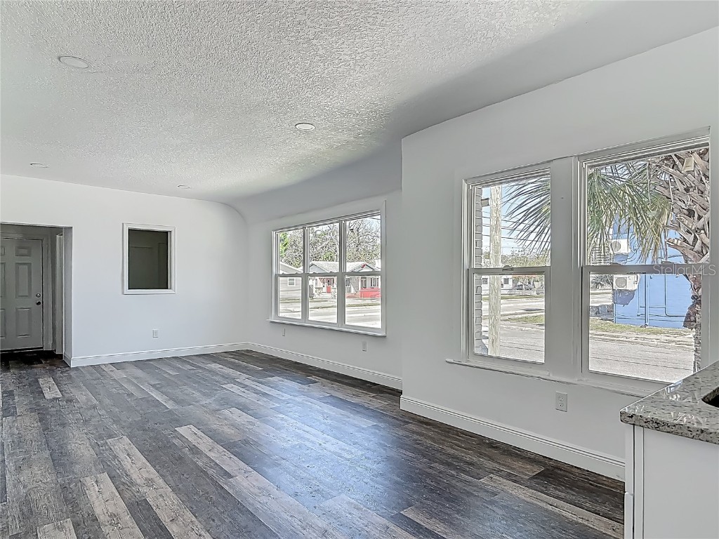 547 N Ridgewood Avenue Daytona Beach FL 32114 O6299469 image9