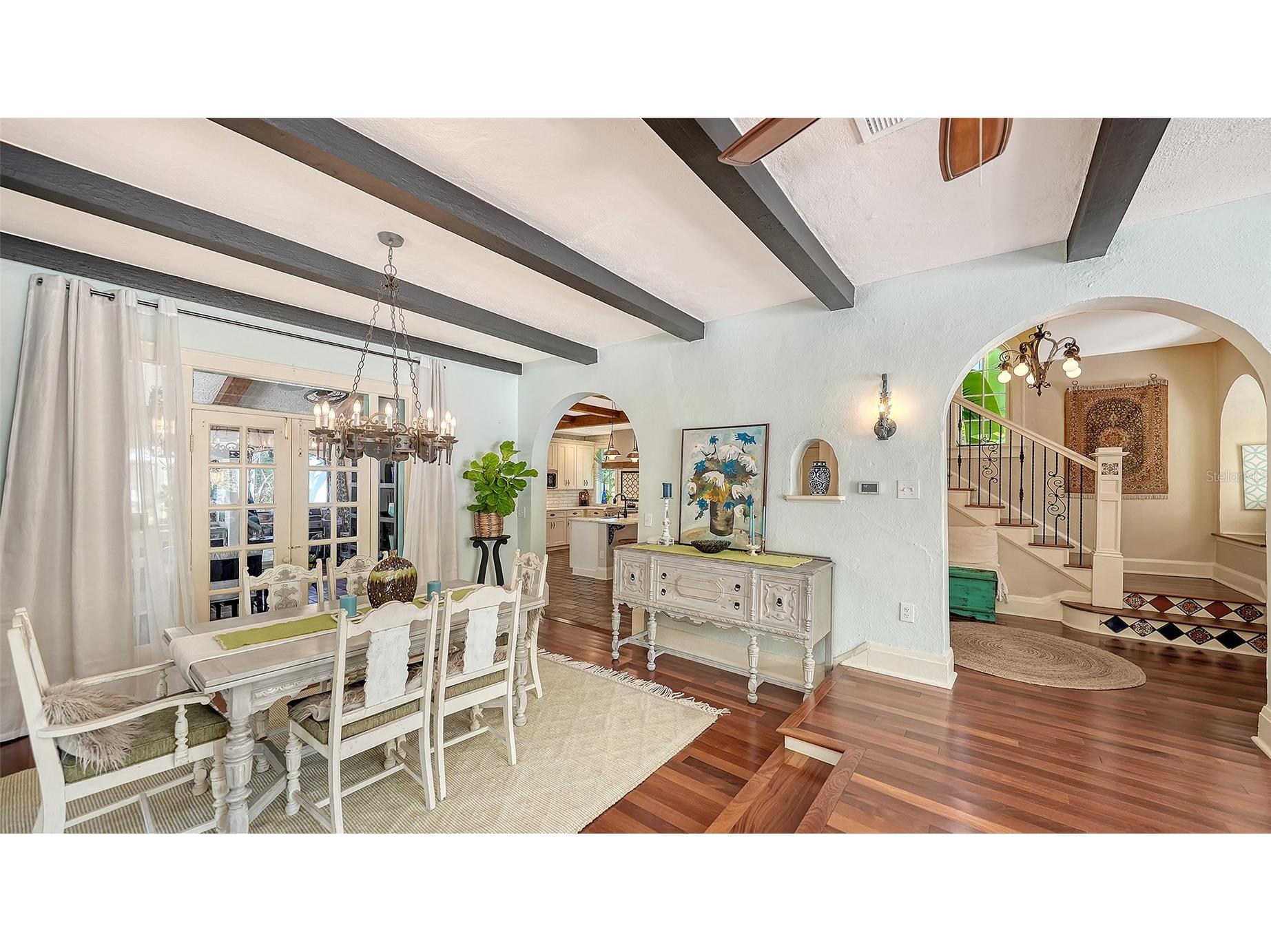 547 N Shore Drive Sarasota FL 34234 A4682843 image14