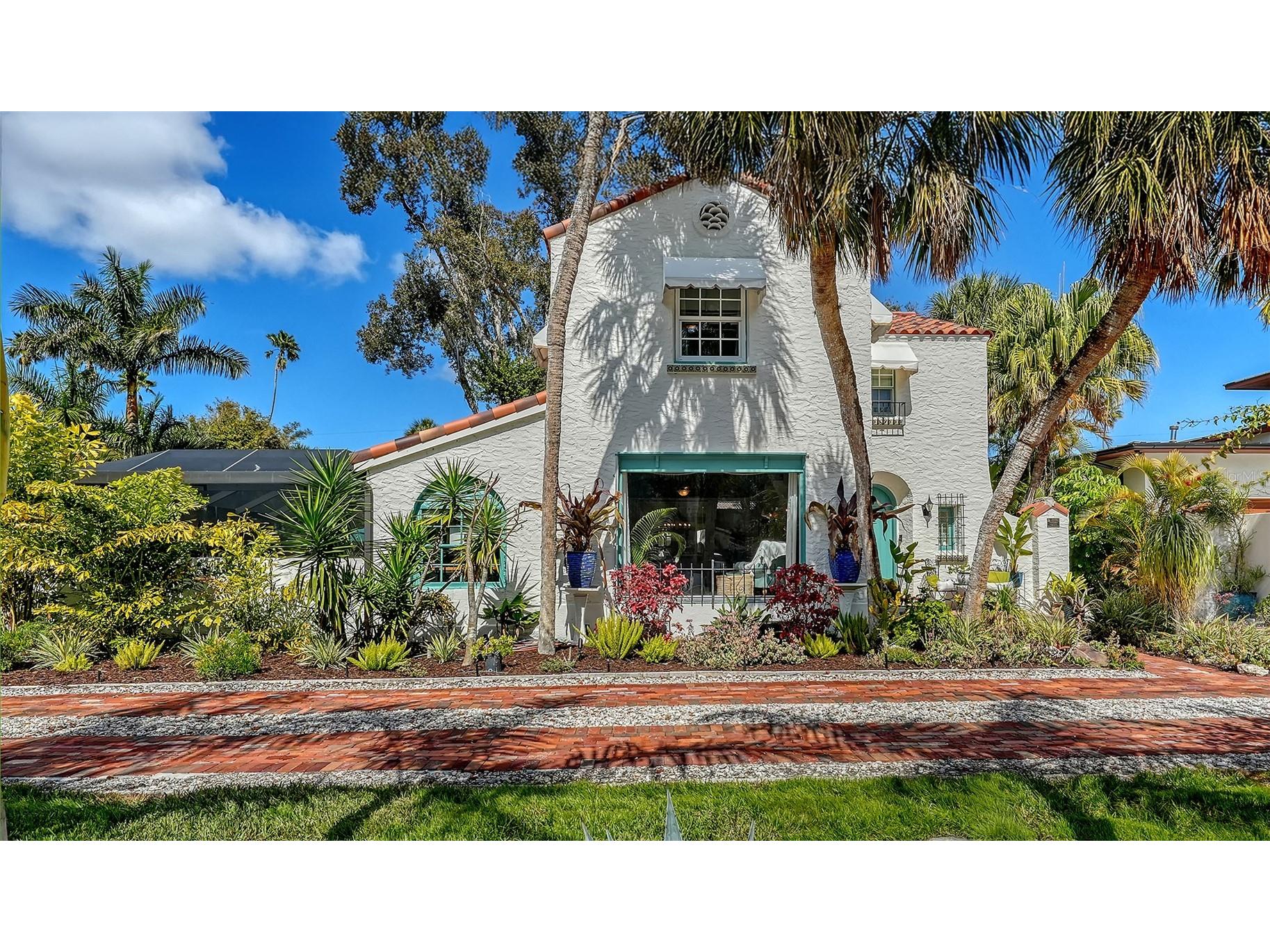 547 N Shore Drive Sarasota FL 34234 A4682843 image2