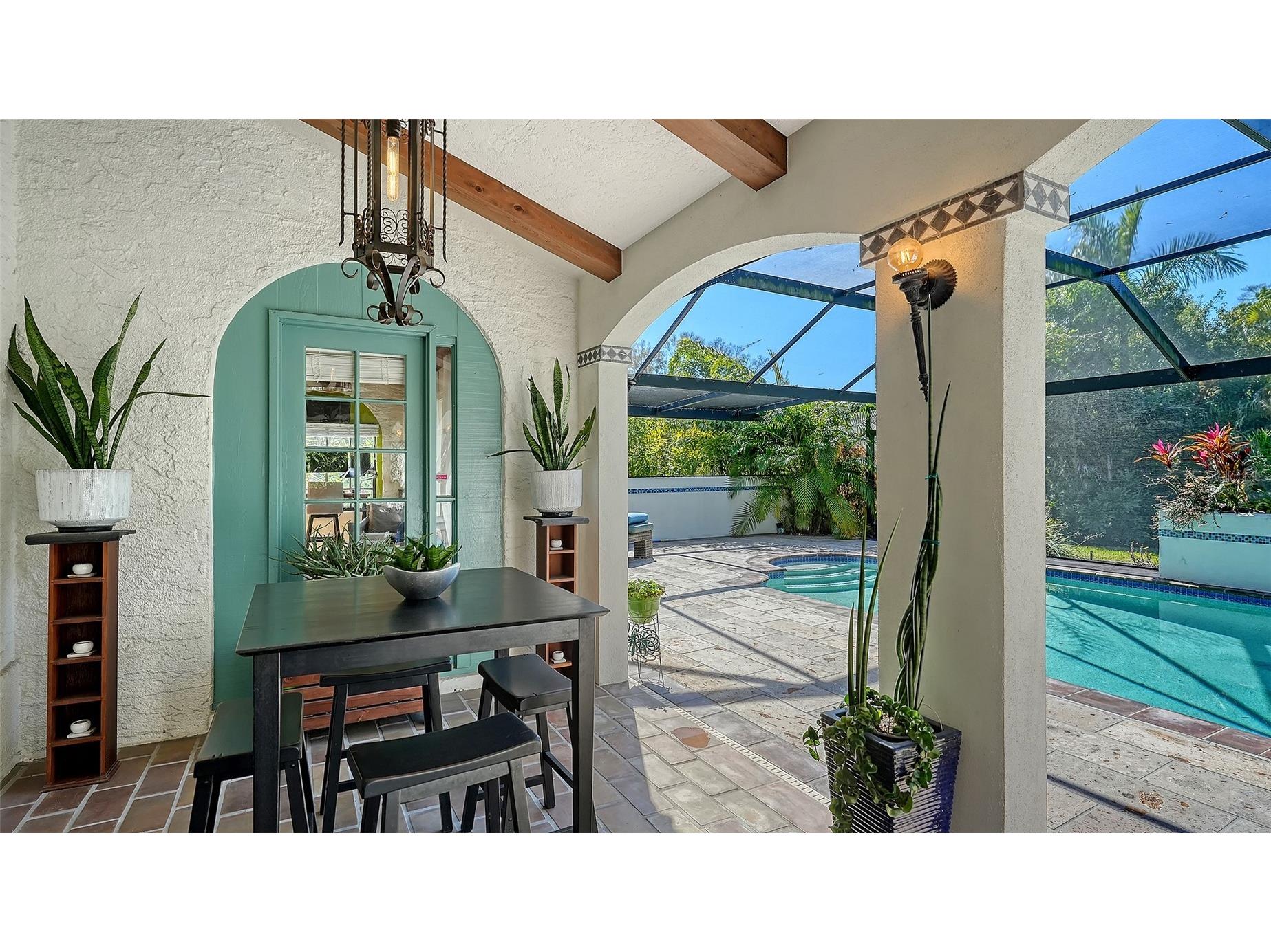 547 N Shore Drive Sarasota FL 34234 A4682843 image30
