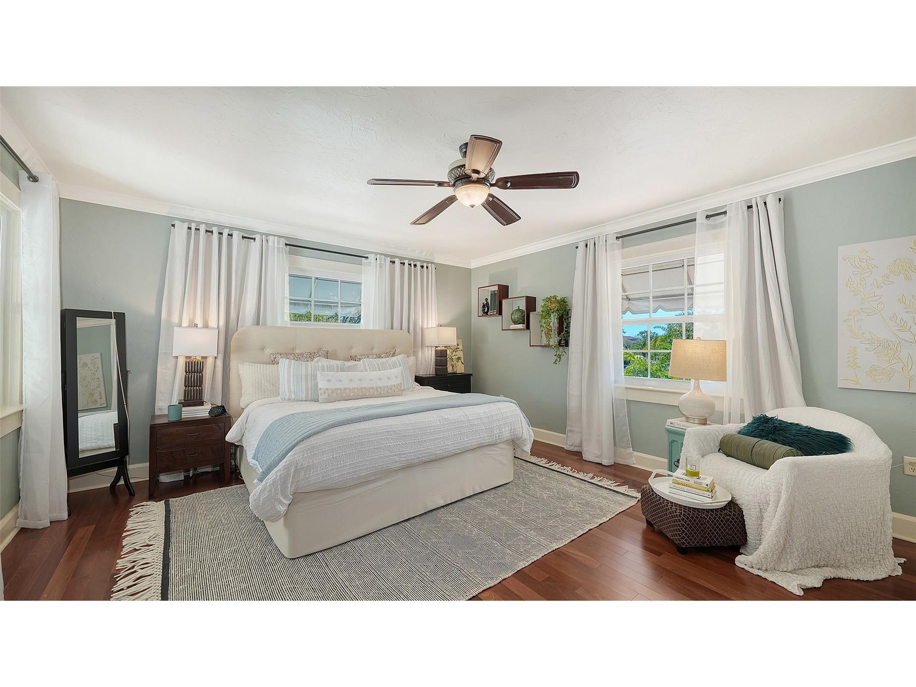 547 N Shore Drive Sarasota FL 34234 A4682843 image33
