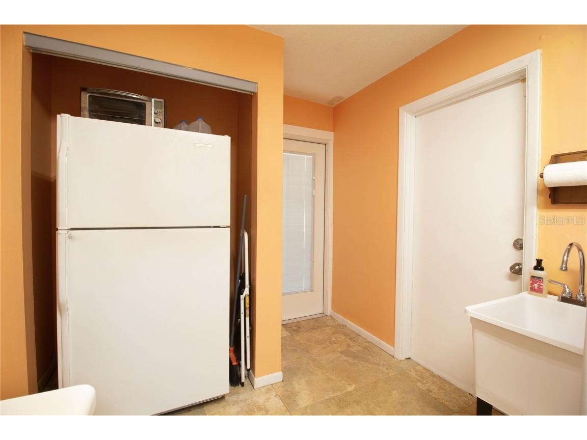 547 Oleander Way S Saint Petersburg FL 33707 TB8442501 image23