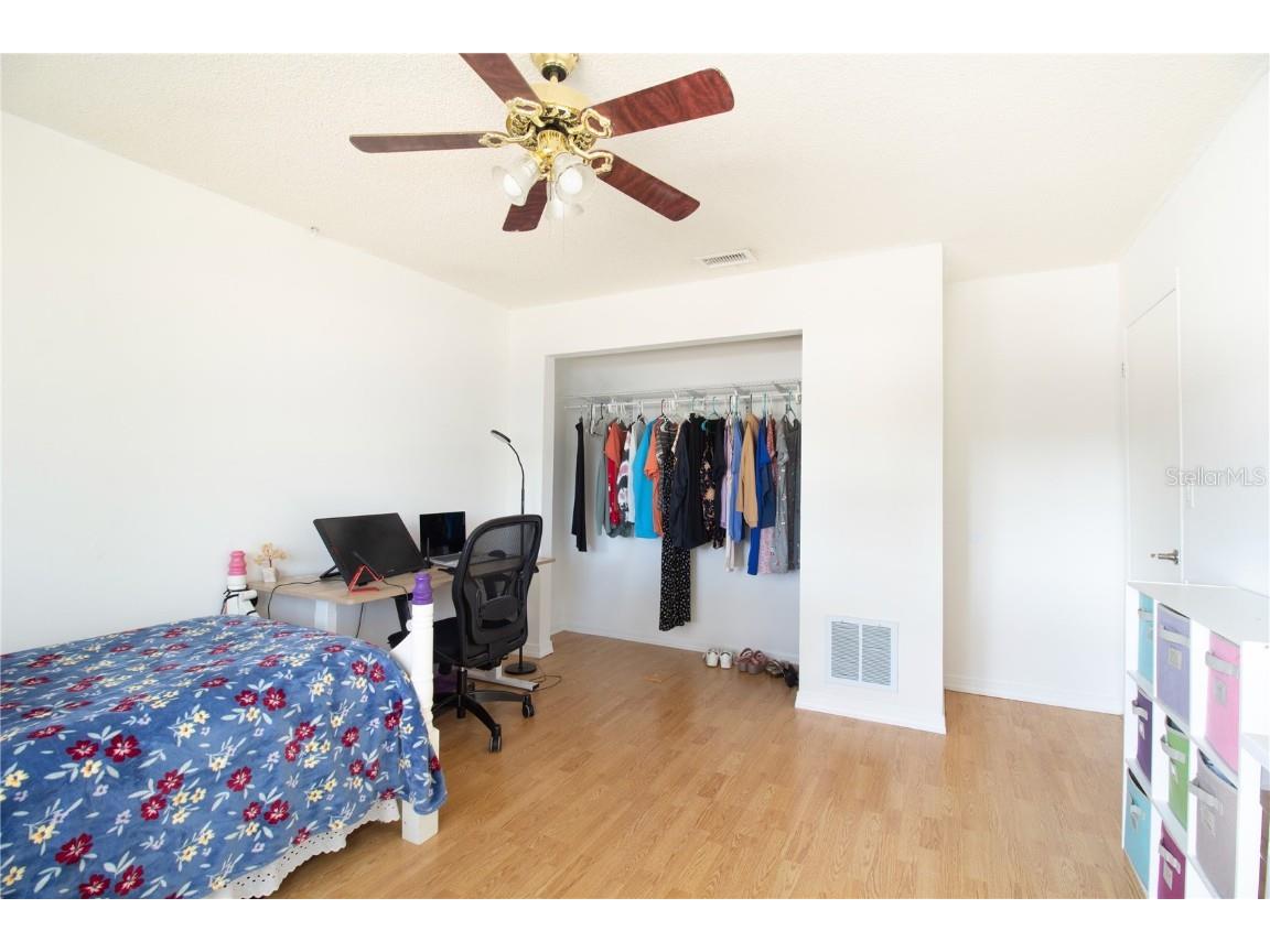 547 Oleander Way S Saint Petersburg FL 33707 TB8442501 image36