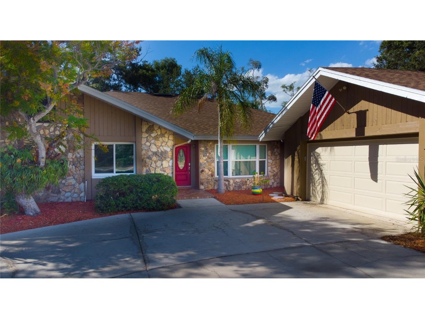 547 Oleander Way S Saint Petersburg FL 33707 TB8442501 image4