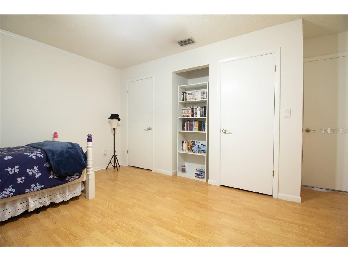 547 Oleander Way S Saint Petersburg FL 33707 TB8442501 image40