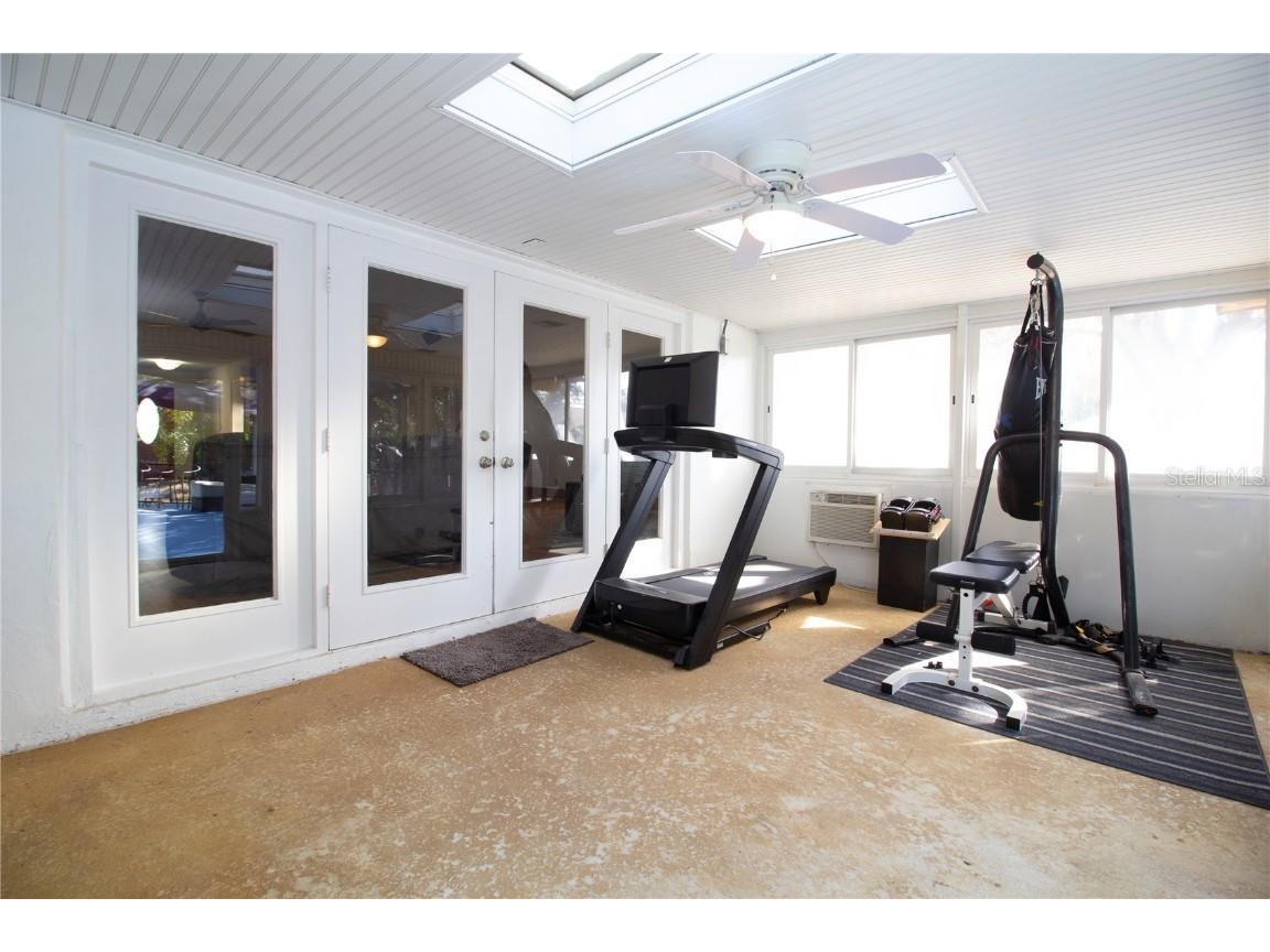 547 Oleander Way S Saint Petersburg FL 33707 TB8442501 image47