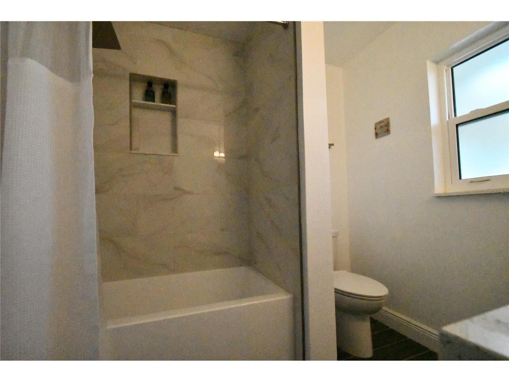 547 Trade Winds Drive Dunedin FL 34698 TB8460128 image10