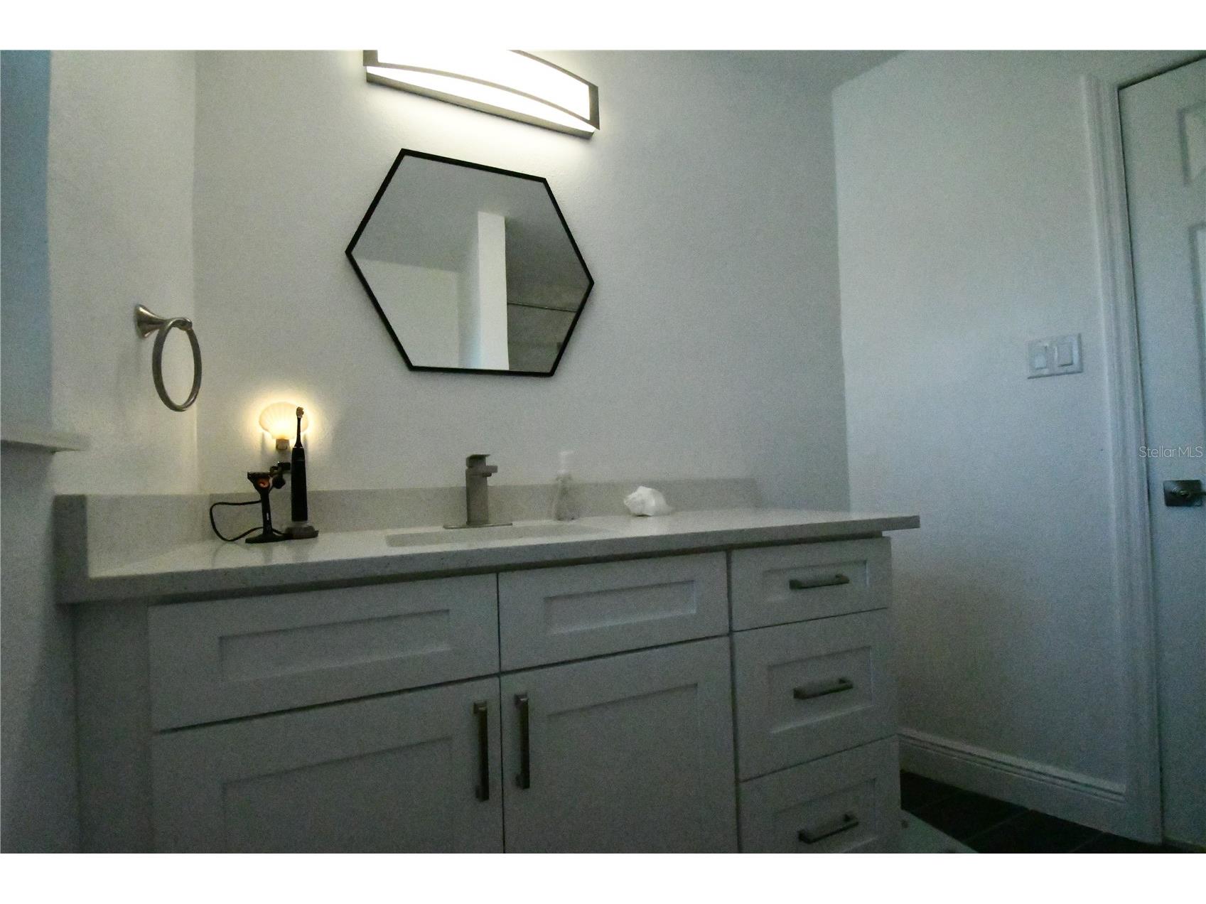 547 Trade Winds Drive Dunedin FL 34698 TB8460128 image11