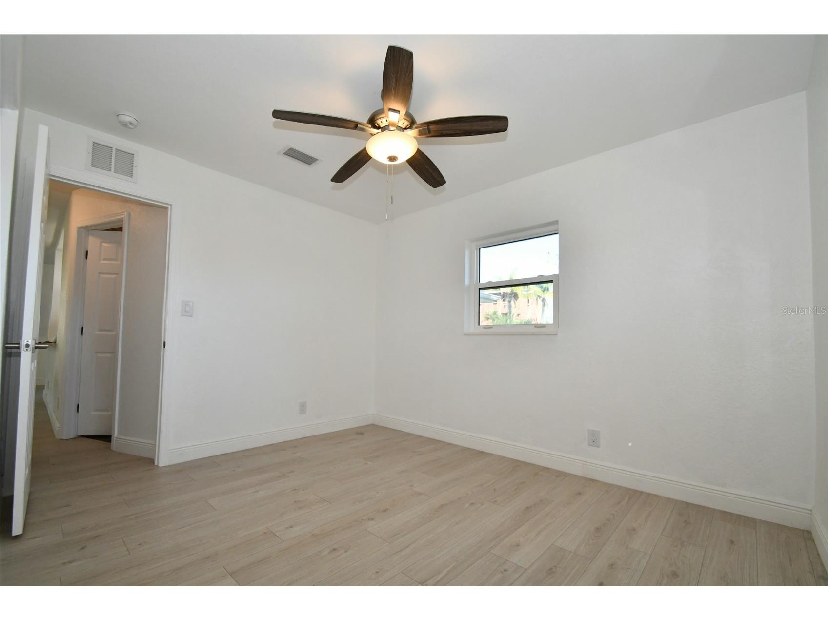 547 Trade Winds Drive Dunedin FL 34698 TB8460128 image15