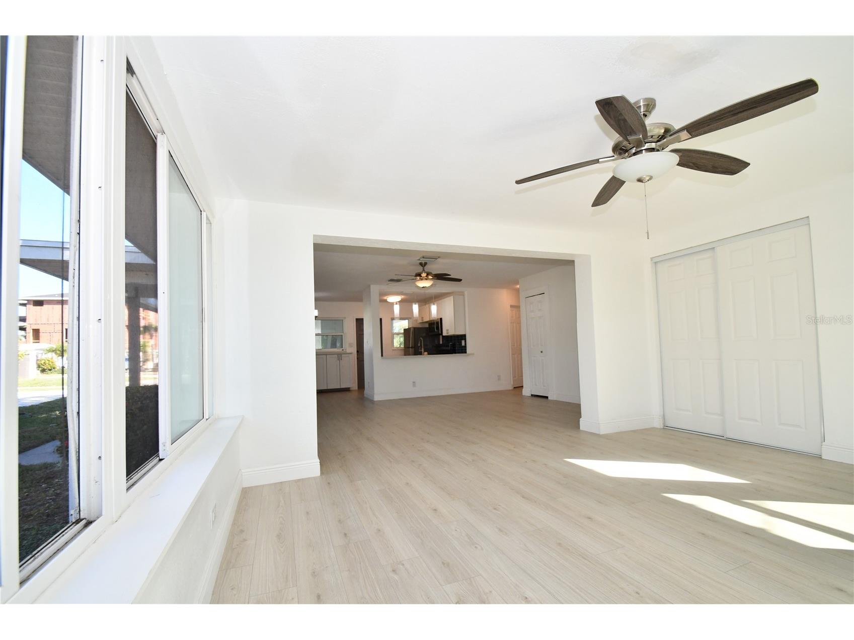 547 Trade Winds Drive Dunedin FL 34698 TB8460128 image8