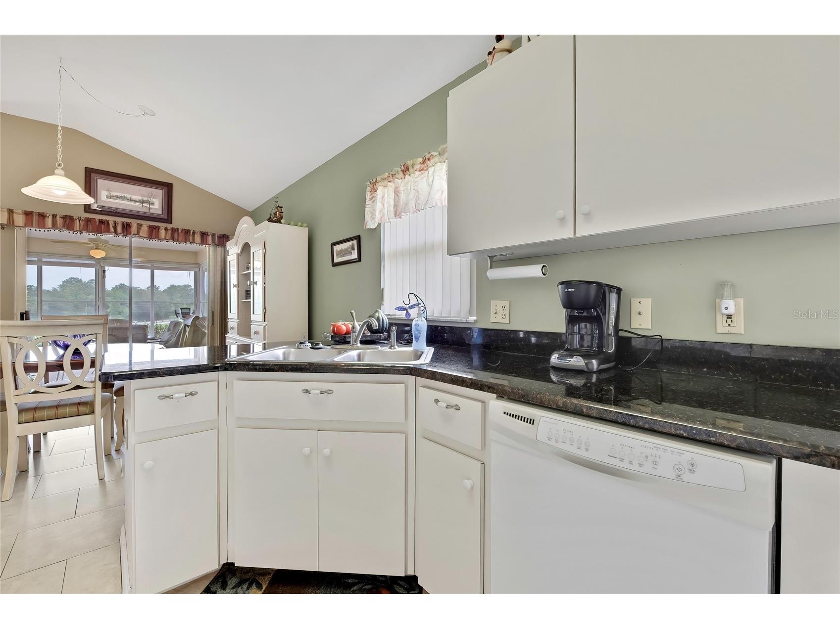 547 W Hillwood Path Beverly Hills FL 34465 W7886594 image8