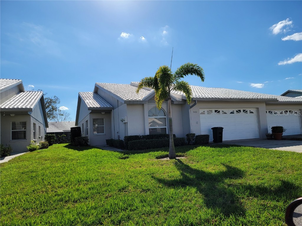 5470 Kelly Drive #8 Sarasota FL 34233 A4561609 image1
