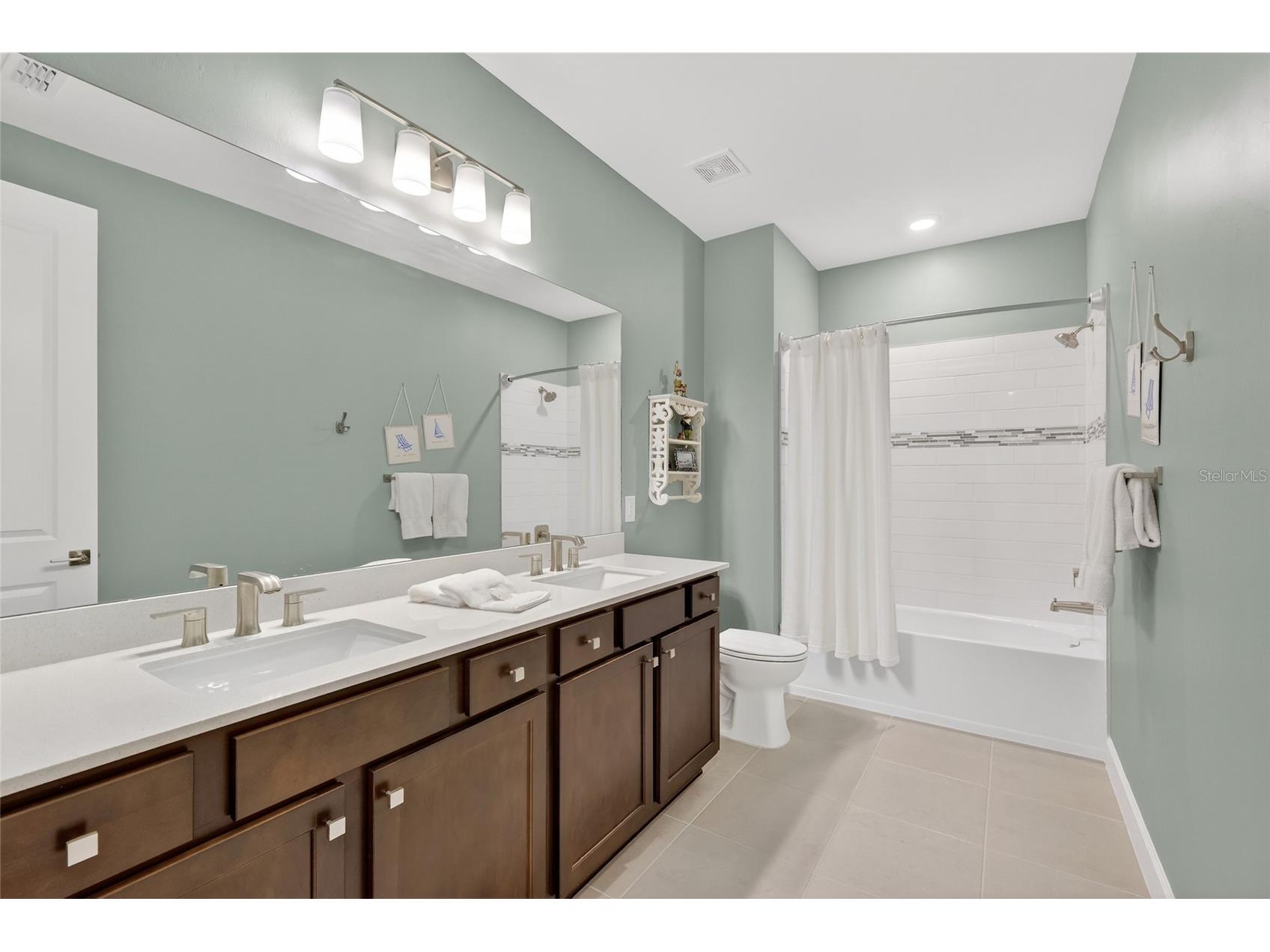 5470 Silverside Pine Court Lakewood Ranch FL 34211 A4679033 image40
