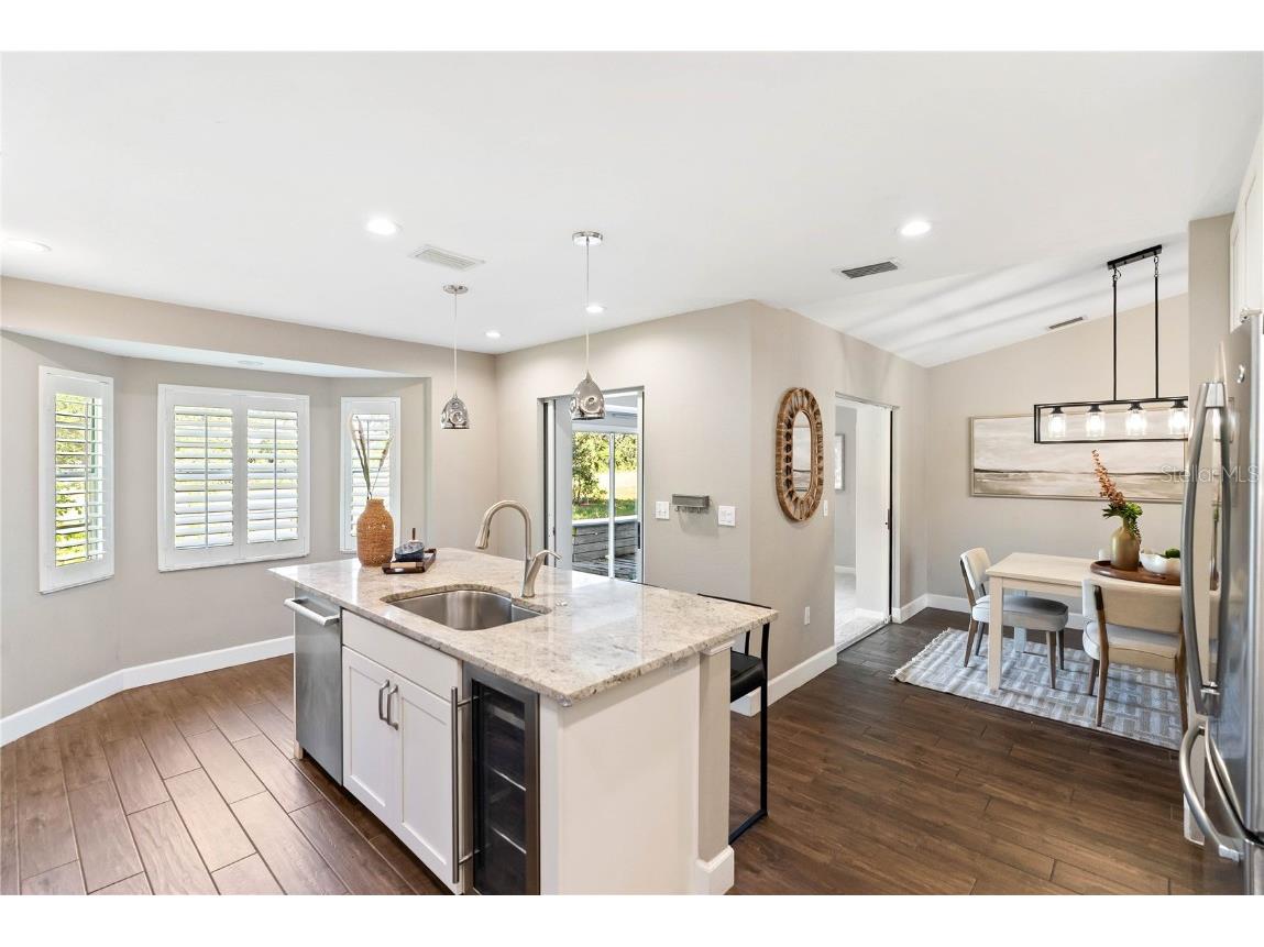 5471 Cynthia Lane Sarasota FL 34235 A4662145 image15