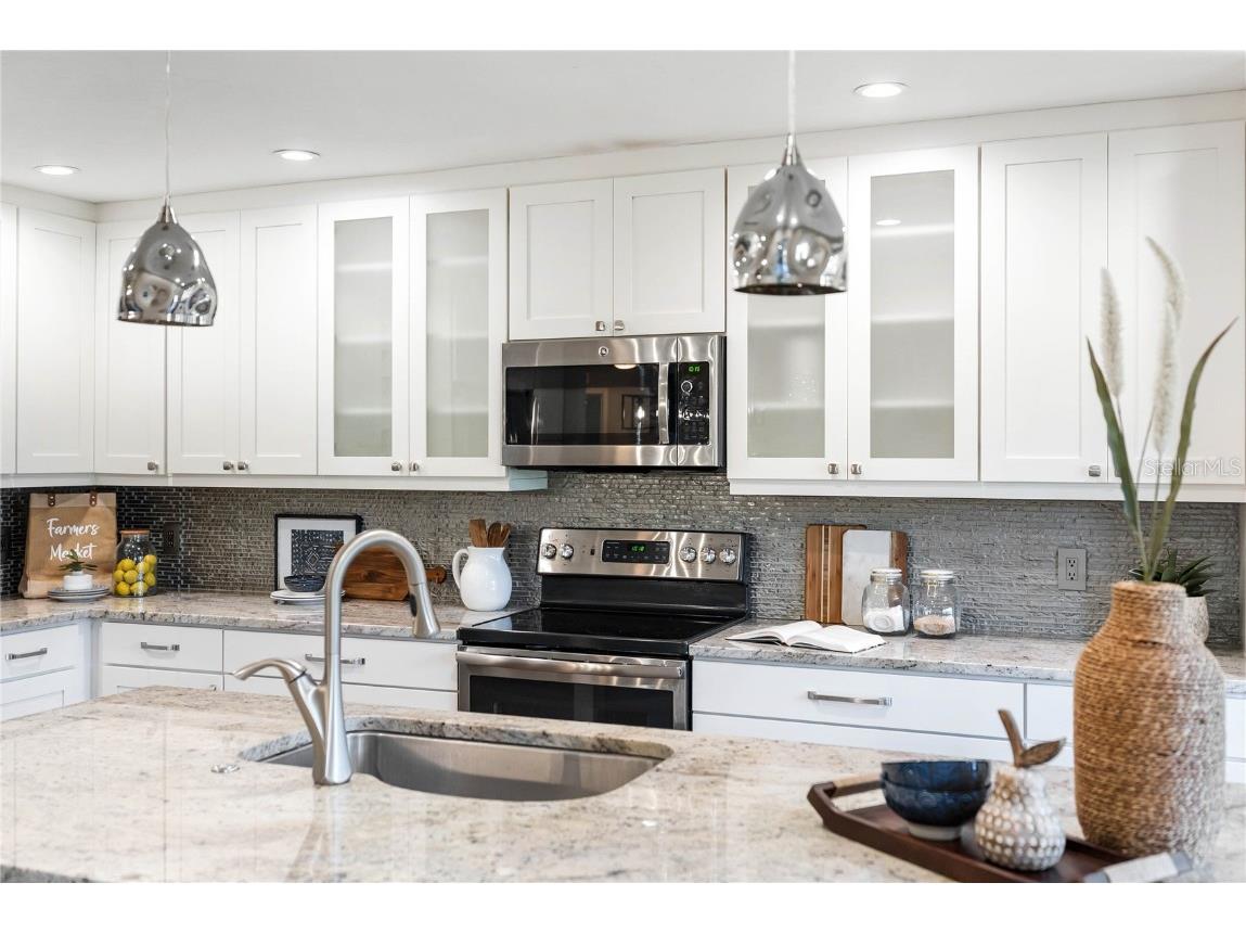 5471 Cynthia Lane Sarasota FL 34235 A4662145 image17