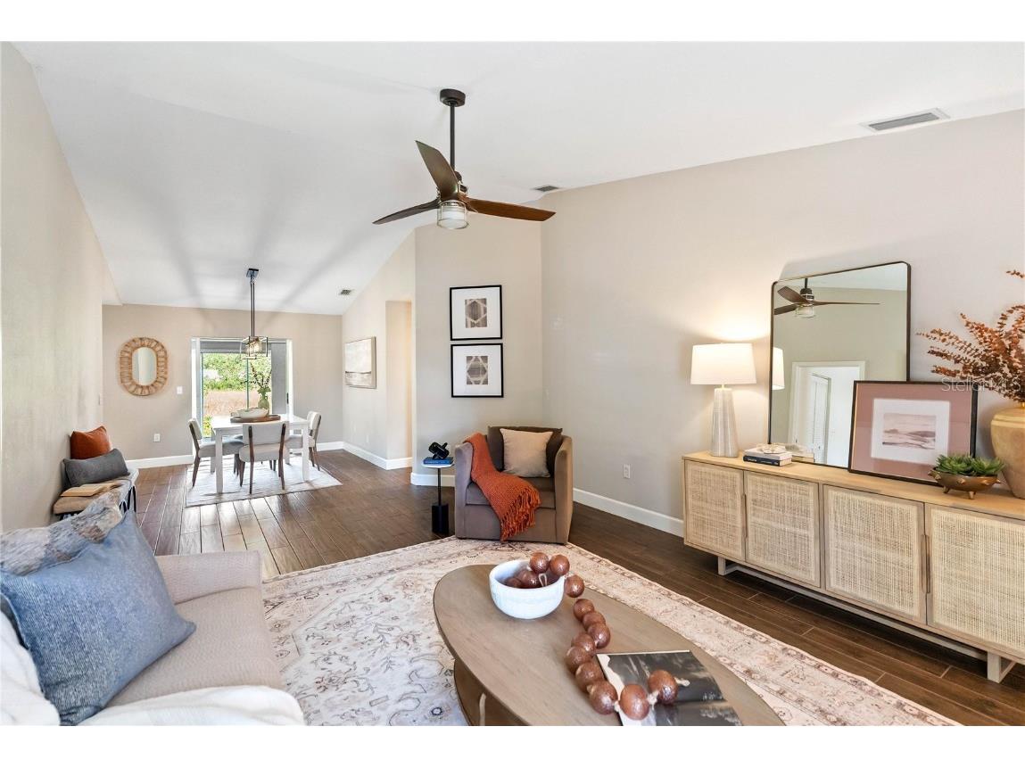 5471 Cynthia Lane Sarasota FL 34235 A4662145 image3