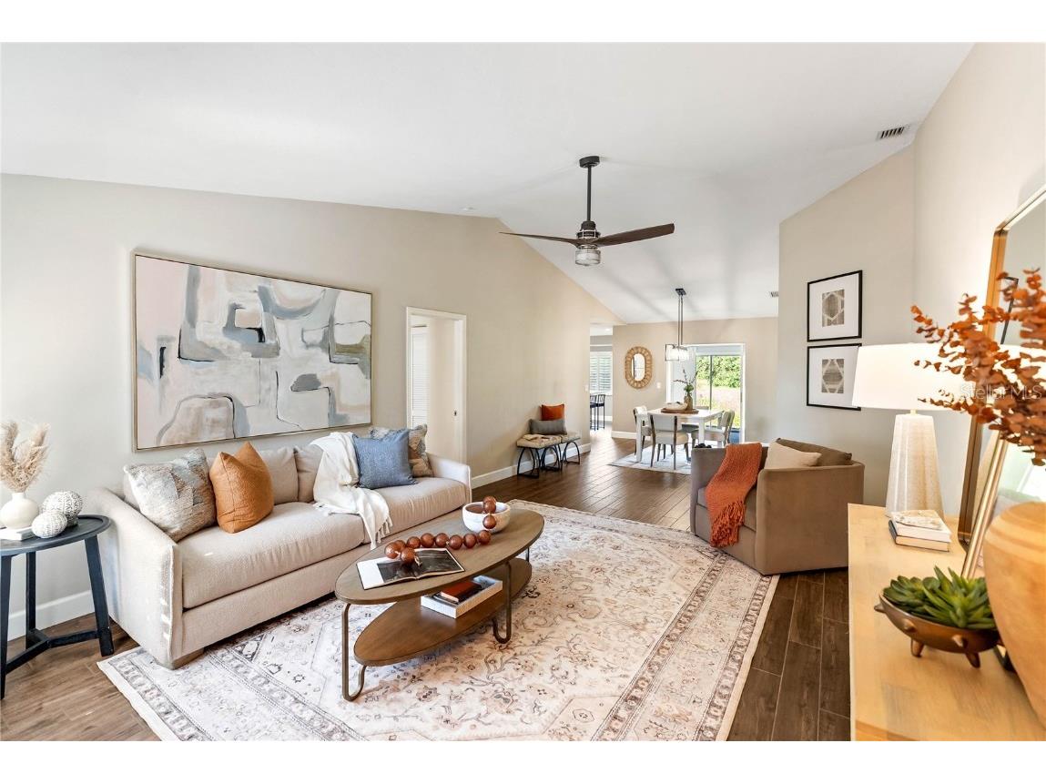 5471 Cynthia Lane Sarasota FL 34235 A4662145 image8